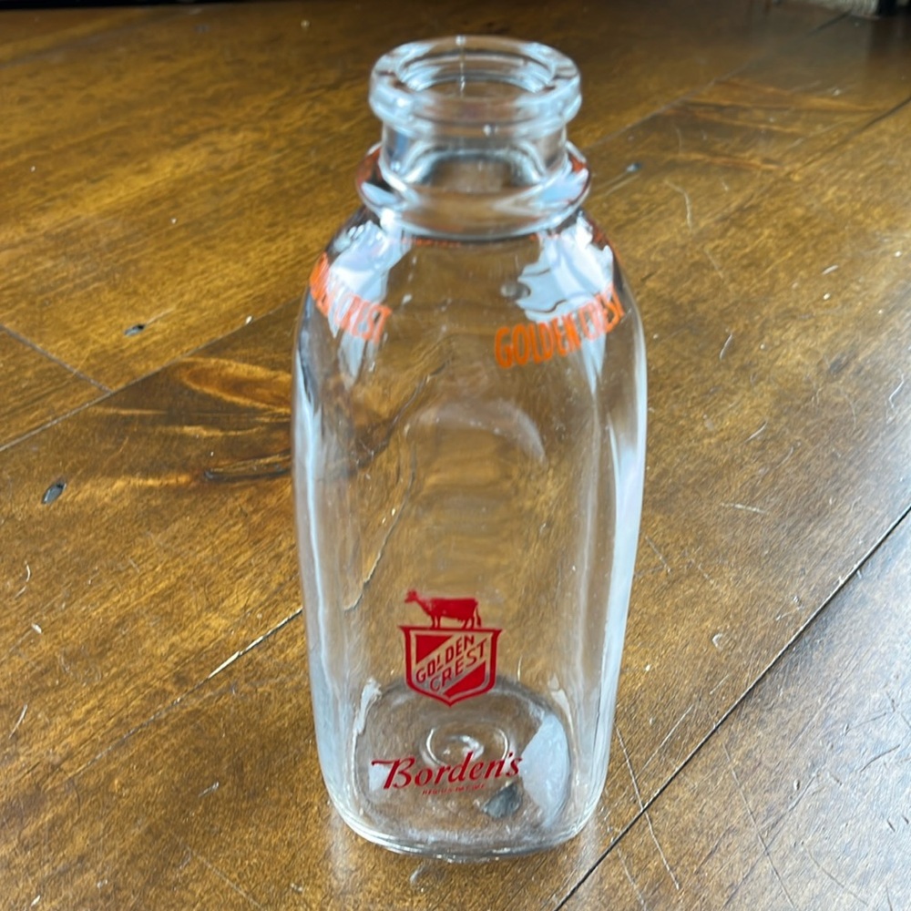 Vintage Borden’s Golden Crest Bottle